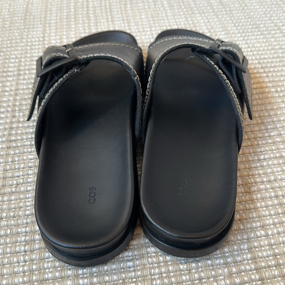 Previously loved COS women’s sandals US size 6 - Picture 3 of 5